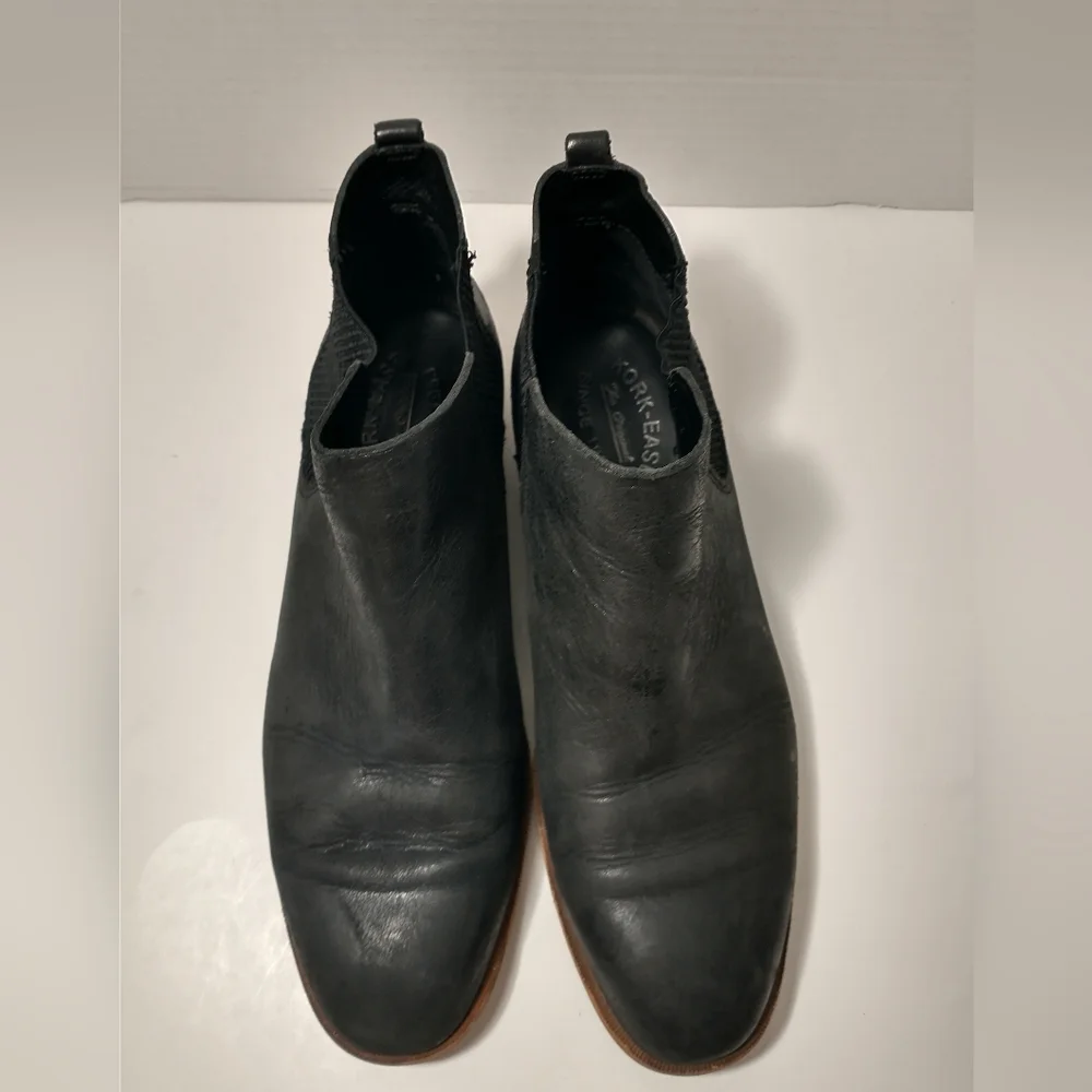 LIKE NEW Kork-Ease Kama Leather Chelsea Boot, Black, Women's Size 8.5,‎ Rocker